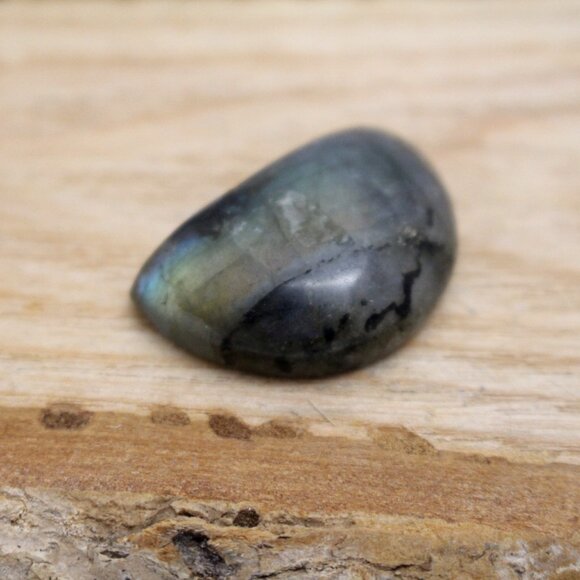 Labradorite Crystal 1/2 Moon Cabochon - Picture 4 of 13